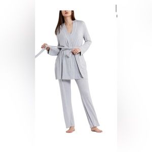 A Pea In The Pod Maternity Nursing Pajama Set